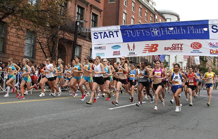 2010 Tufts 10K-053.JPG - 2010 Tufts 10K for women, October 11, Boston, MA.